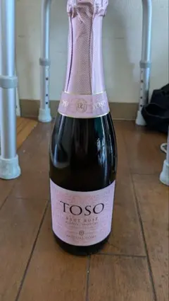ロゼのスパークリングワイン TOSOのサムネイル