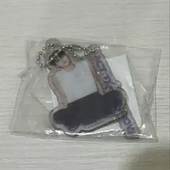 TXT ヨンジュン カプセルトイ アクリルキーリング