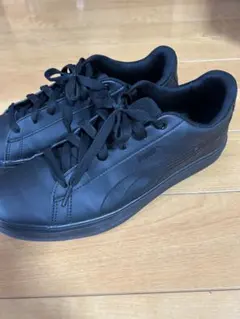 PUMA スニーカー ブラックのサムネイル