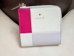 新品未使用Luria 4℃ 二つ折り財布 ルリアヨンドシー レザーのサムネイル