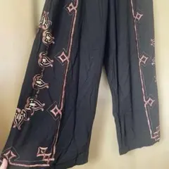 BAD dazzle 刺繍パンツ