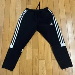 アディダス　ジュニア(160㎝)スエットパンツ