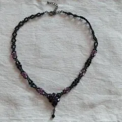 ハンドメイド☆ブラック&パープルお花のシックなビーズネックレス　黒　紫