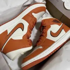 NIKE スニーカー ハイカット オレンジAIR JORDAN 1 MID SE