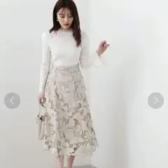 PROPORTION BODYDRESSINGフラワーカットワークフレアスカート