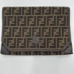 FENDI ズッカ　ロゴ　キャンバス　レザー セカンドバッグ クラッチバッグのサムネイル