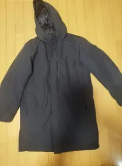 ユニクロ　ハイブリッドダウンコート