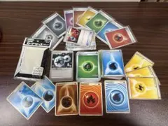 ポケモンカード エネルギーセット 少しグッズとサポート・何枚かスリーブ付き