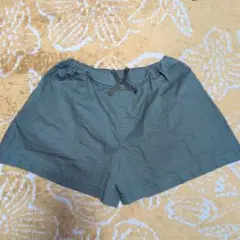 UNIQLO 130サイズ オリーブグリーン ハーフパンツ