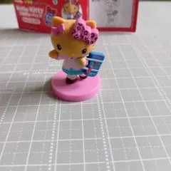 平成風　日焼けギャル　ハローキティ　チョコエッグ