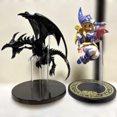遊戯王　レッドアイズ・ブラックドラゴン　ブラックマジシャンガール　2個セット