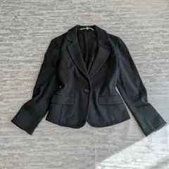 ダークカラー テーラードジャケット 春アウター きれいめ 通勤 軽量　ショート丈