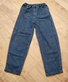 Item thumbnail for item 1e8210e5-4227-4295-8d17-19ac4afc58f4