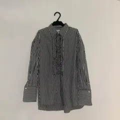 Audrey and John Wad フリルシャツのサムネイル