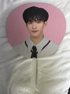 2026年最新】ドギョム うちわの人気アイテム - メルカリ