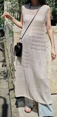 merlot 透かし編み ニットワンピース ベージュ