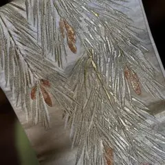 袋帯 シルバー 金糸刺繍　裏地にシミ多し