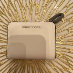 CHARLES & KEITH 二つ折り財布