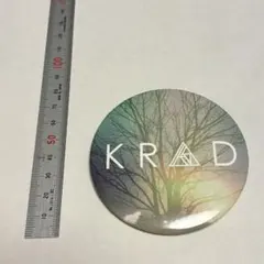 kradness 缶バッチ