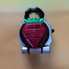 仮面ライダー鎧武 イチゴロックシード 仮面ライダーガイム