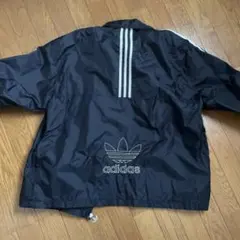 adidas ブラック ナイロンジャケット