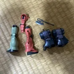 HG ガンプラ ザクII 2体セット ジャンク　1/144のサムネイル