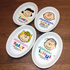 PEANUTS ピーナッツ ミニプレート 4枚セット・オーバル型小皿【陶器製】のサムネイル