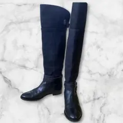 ニーハイブーツ