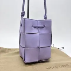 超美品 ボッテガヴェネタ カセット クロスボディ スモール バケット