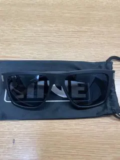 Item thumbnail for item 02da62f5-e408-4b26-8c67-5e5048c92601