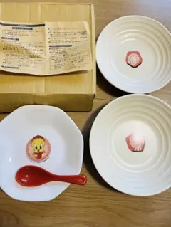 ミスド　ポンデライオン　中華皿　トゥイーティー　ライオンの子供用食器セット