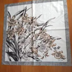 ジムトンプソンの花柄タイシルクスカーフ