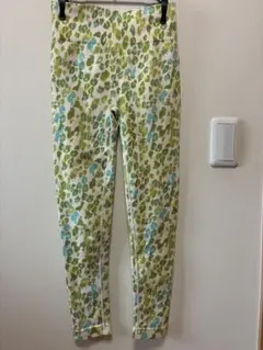 SHEIN ヨガパンツ　JP-L(Ｓ)のサムネイル