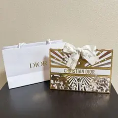 ディオール　ホリデー 2025 ラッピング　Dior