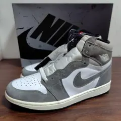 NIKE AIR JORDAN 1 HIGH OG SMOKE GREY