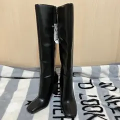 ZARA ザラ ブラックフラットブーツ トールストレッチ　ニーハイブーツ　新品 ZARA】レザーフラットブーツと2年目のご挨拶。 | LEE