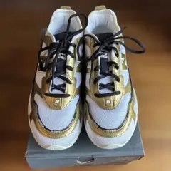 New Balance X-RACER ホワイト×ゴールド 25cmのサムネイル