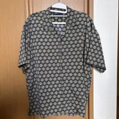 Many men, many minds. 花柄 半袖シャツ M