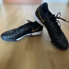 NIKE TIEMPO トレーニングシューズ ブラック ゴールド28cmのサムネイル