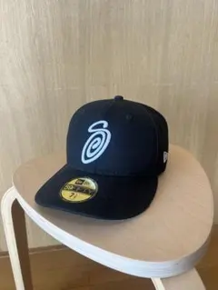 Stussy new era カーリーs cap
