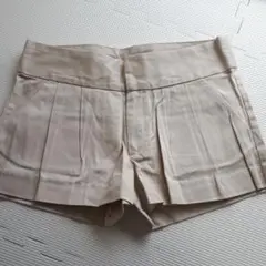デュラス　新品　ショートパンツ　Sのサムネイル