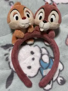 ディズニーリゾート　チップとデール ヘアバンド　カチューシャ