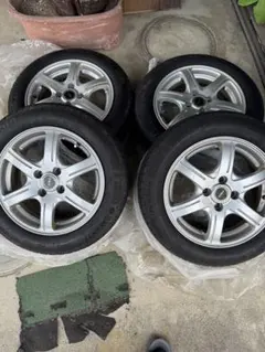 175/65/15 スタッドレスタイヤホイール付き4本