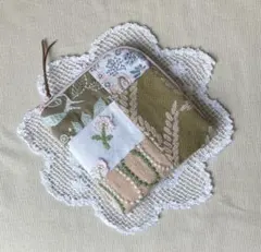 ミナペルホネン ハンドメイド　 パッチワーク×lolo L字ファスナーポーチのサムネイル