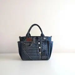 ハンドメイド　デニムリメイク　トートバッグ　ダメージ　ボタンタイプのサムネイル