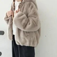 洗えるフワモコファーZIPパーカー　160