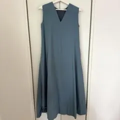 【美品】EMMEL REFINES ノースリワンピースのサムネイル