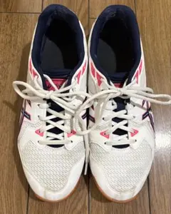 ASICS バレーボールシューズ ホワイト/ネイビー/ピンク - メルカリ