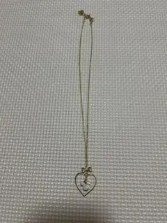 ハート型オパール風ビーズネックレス