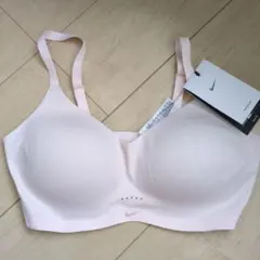 Nike トレーニングスポーツブラ